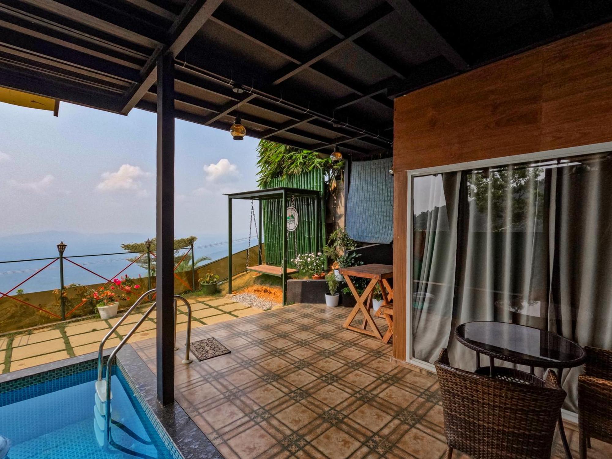 Mount Stratus Resort Vayalada Balussery Екстериор снимка