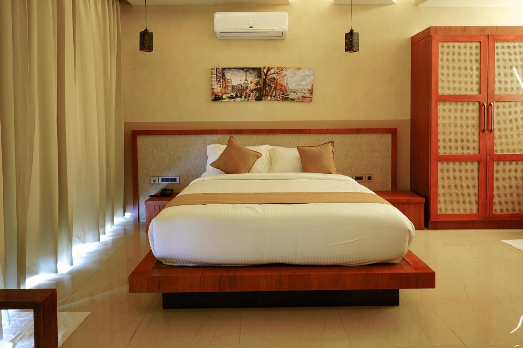 Mount Stratus Resort Vayalada Balussery Екстериор снимка