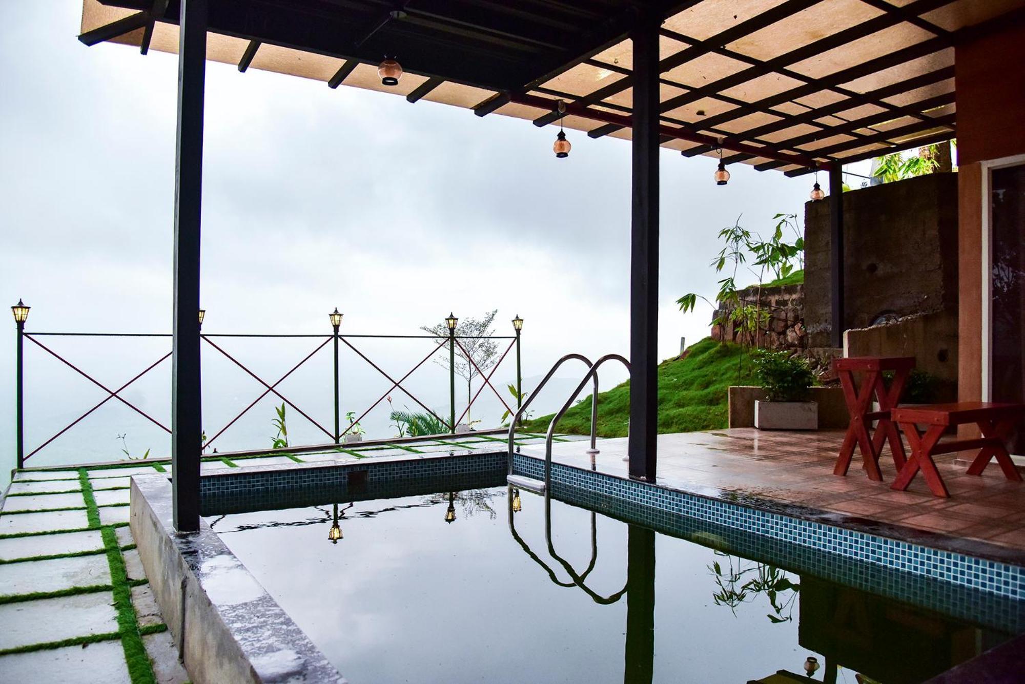 Mount Stratus Resort Vayalada Balussery Екстериор снимка